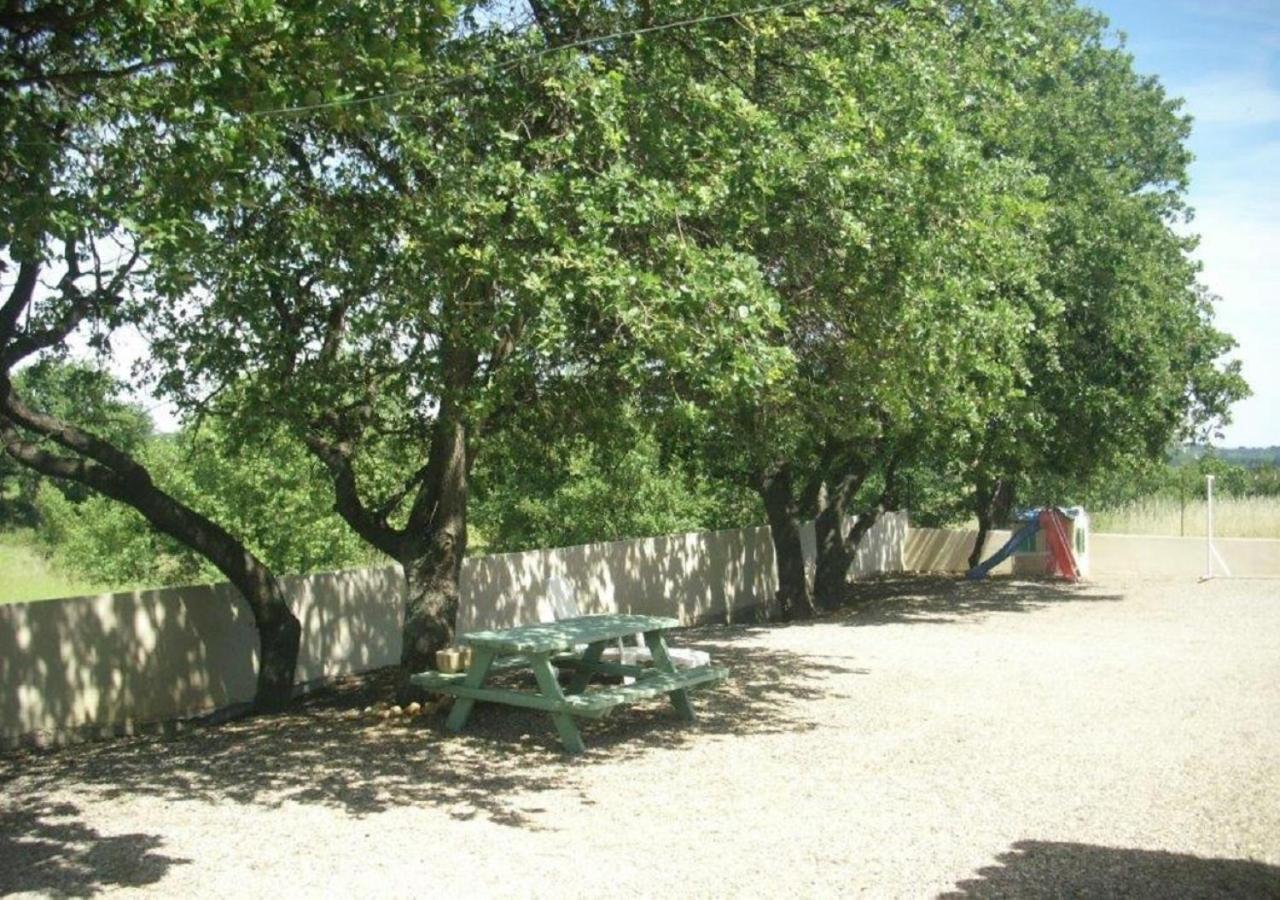 Les Chenes De Da-Li Bed & Breakfast Lezignan-la-Cebe Eksteriør bilde