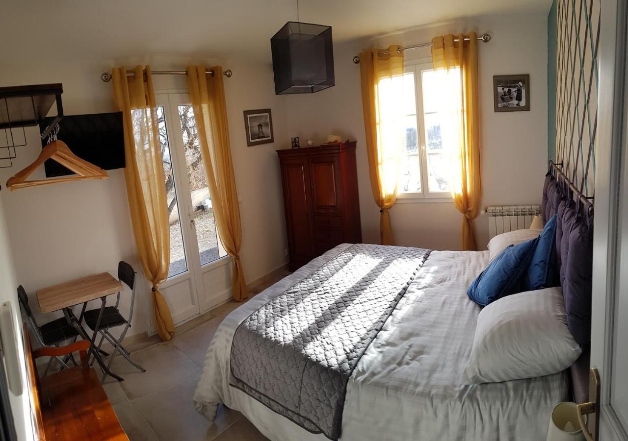 Les Chenes De Da-Li Bed & Breakfast Lezignan-la-Cebe Eksteriør bilde